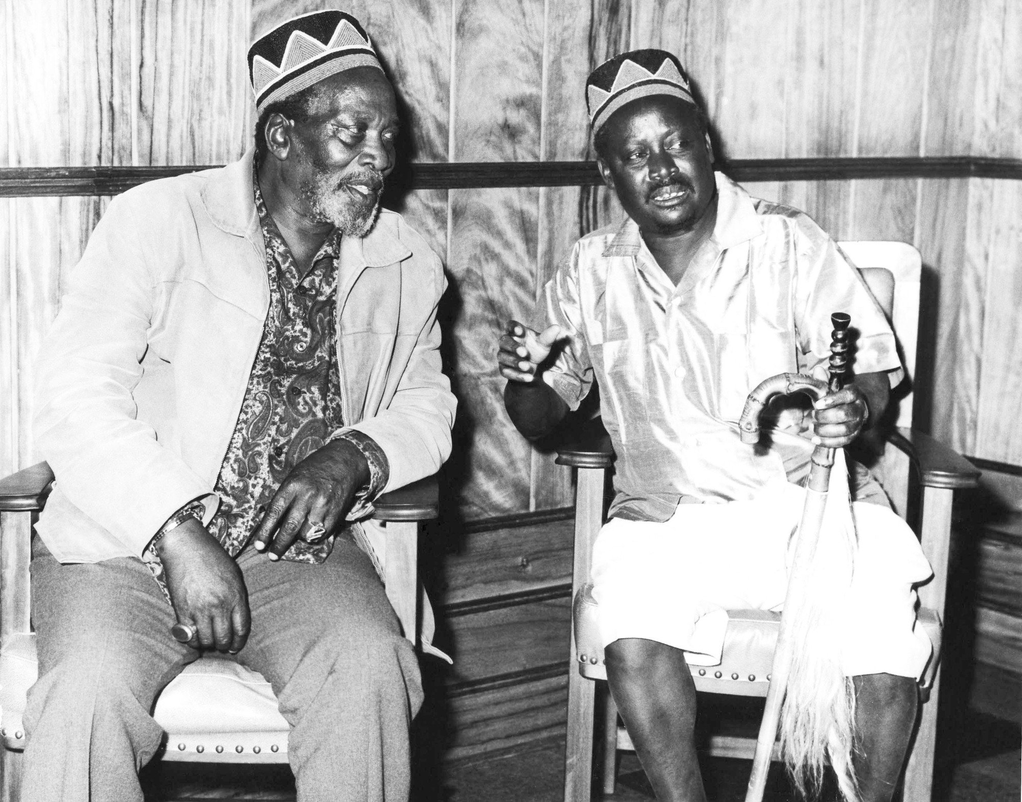 Jomo Kenyatta (à g.) et Jaramogi Oginga Odinga, premiers président et vice-président du pays. © Africa24 Media/Camerapix/Mohamed Amin/Duncan Willetts/AFP