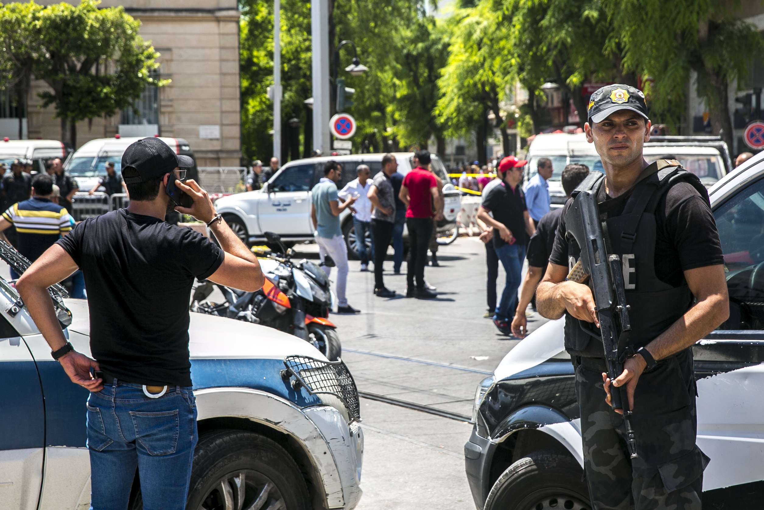 Des policiers sur les lieux de l'attentat qui a frappé le centre-ville de Tunis, jeudi 27 juin 2019 (image d'illustration). © Riadh Dridi/AP/SIPA