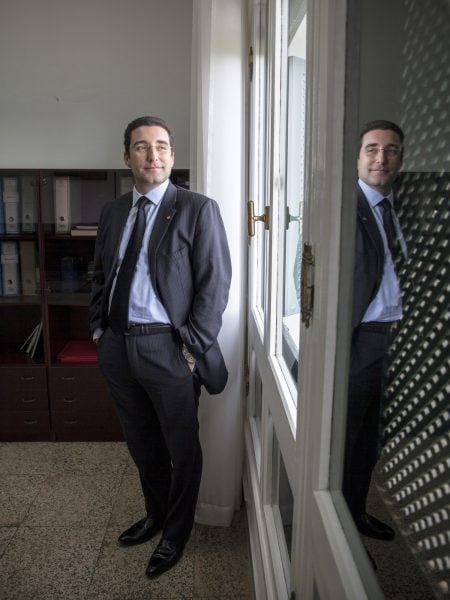 Tunis, le 6 février 2015, Selim Azzabi, Premier Conseiller en charge du Secrétariat Général de la Présidence, dans son bureau du Palais de Carthage © Ons Abid pour JA