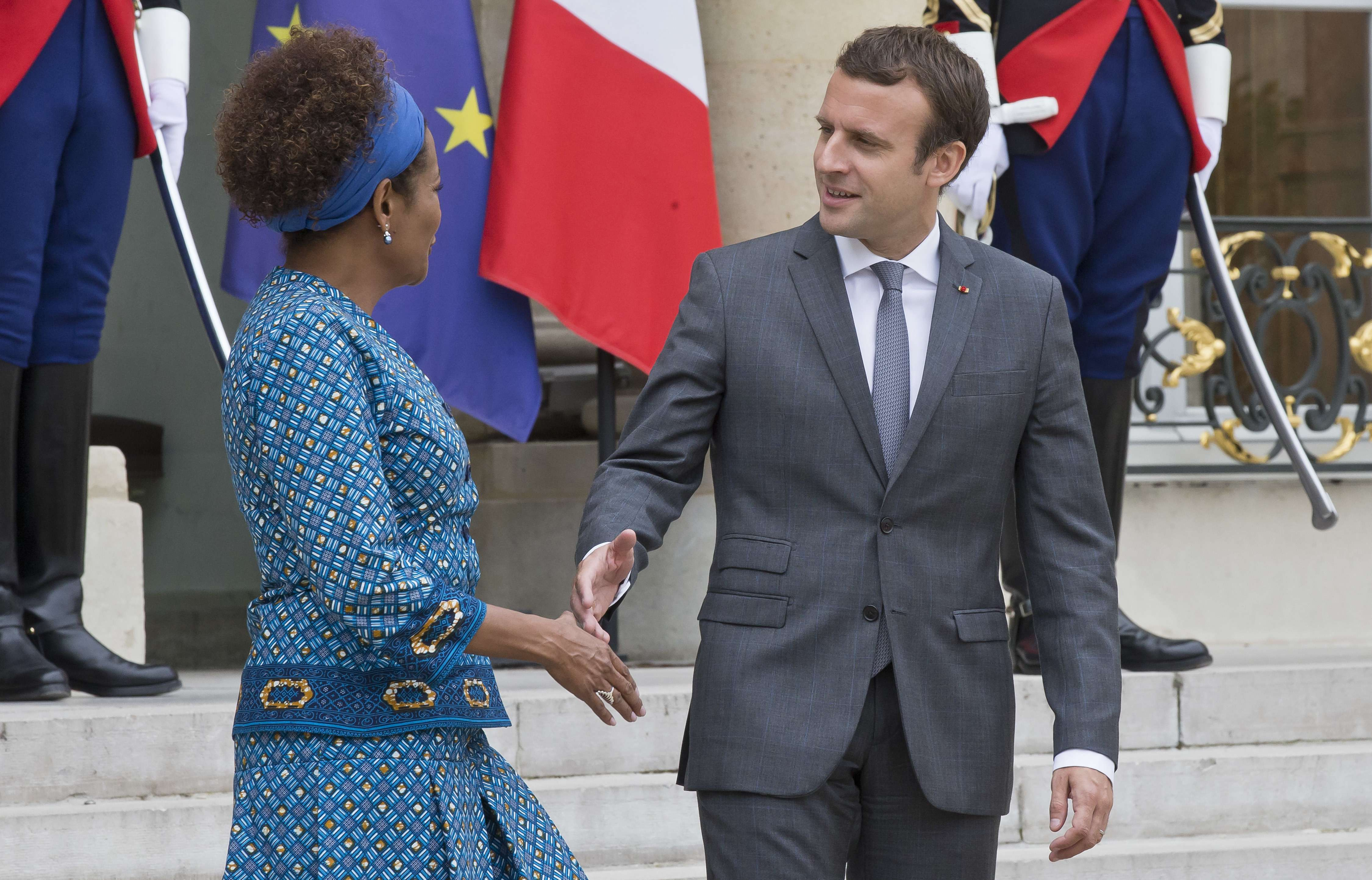 Emmanuel Macron et Michaelle Jean, le 31 juillet 2017 à l'Élysée. © Michel Euler/AP/SIPA