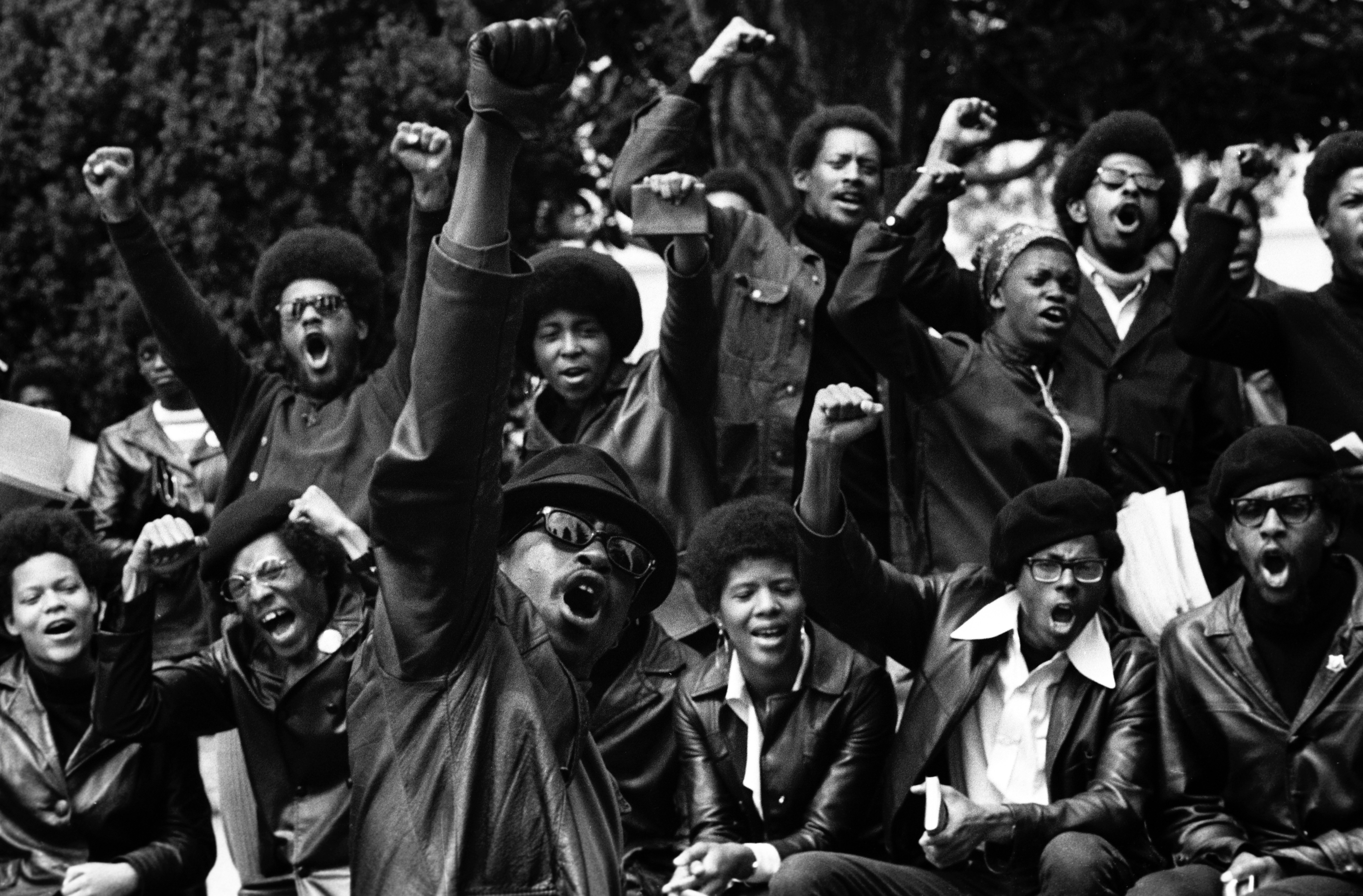 Des membres du Black Panther Party, photographiés par Stephen Shames dans les années 1960. © Stephen Shames courtesy Steven Kasher Gallery