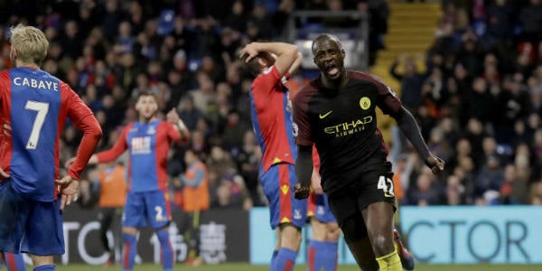 Yaya Touré célèbre un but contre Crystal Palace, le 19 novembre 2016 au Selhurst Park Stadium de Londres. © Matt Dunham/AP/SIPA