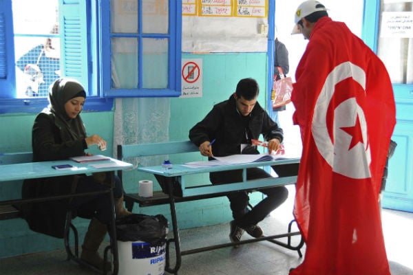 L'option favorite des candidats est de rassembler le parrainage de 10 000 électeurs (image d'illustration). © Hassene Dridi/AP/SIPA