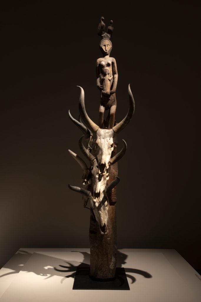 Vue de l'exposition "Madagascar, Arts de la Grande Île". Du 17 septembre 2018 au 1er janvier 2019. © Musée du quai Branly – Jacques Chirac, photo Gautier Deblonde