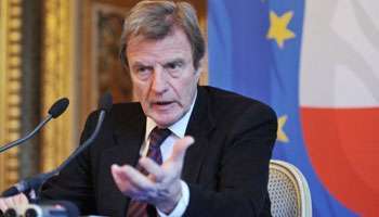 Bernard Kouchner le 22 décembre 2009 à Paris