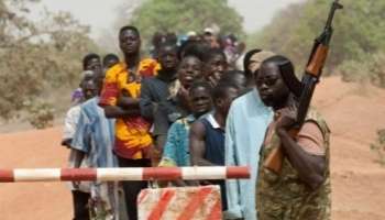 "Bayiri la patrie" aborde le problème des réfugiés burkinabè pendant la crise ivoirienne.