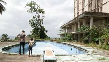 La piscine était surnommée "le rein" en raison de sa forme.