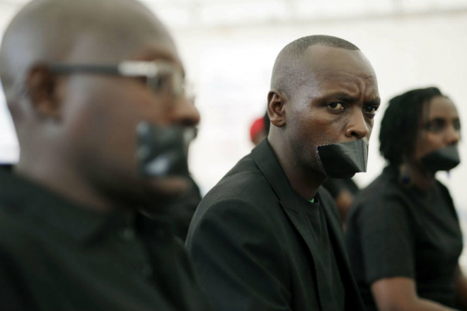 Burundi : quatre journalistes d'Iwacu condamnés à deux ans et demi de prison