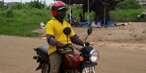 Brice Hountondji est "zémidjan" à Cotonou depuis 13 ans.