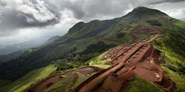 Vue du gisement du Simandou en Guinée.