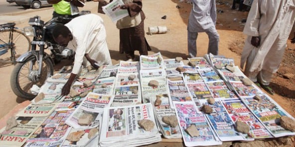Des journaux en vente au Nigeria.
