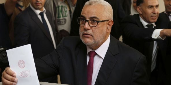 Le chef du gouvernement, Abdelilah Benkirane, dans un bureau de vote à Rabat le 7 octobre 2016.