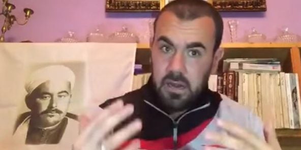 Nasser Zefzafi publie des vidéos incendiaires sur sa page Facebook critiquant le Makhzen.