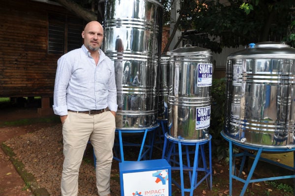 Mark Turgesen, le directeur de Impact Carbon and Impact Water Ouganda