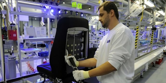 Tunisie Six Entreprises S Engagent A Recruter 4 000 Personnes En 2018 Jeune Afrique