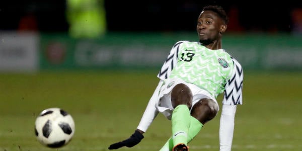 Le Nigérian Wilfred Ndidi lors d'un match amical face à la Serbie, en préparation au Mondial 2018 en Russie, le 27 mars à Londres.
