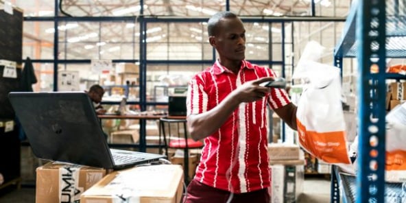 Entrepôt du groupe dans la zone industriellede Nairobi, au Kenya.