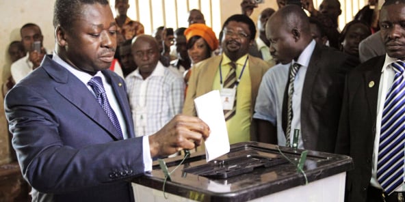 Faure Gnassingbé votant à Lomé, lors des législatives de 2013.