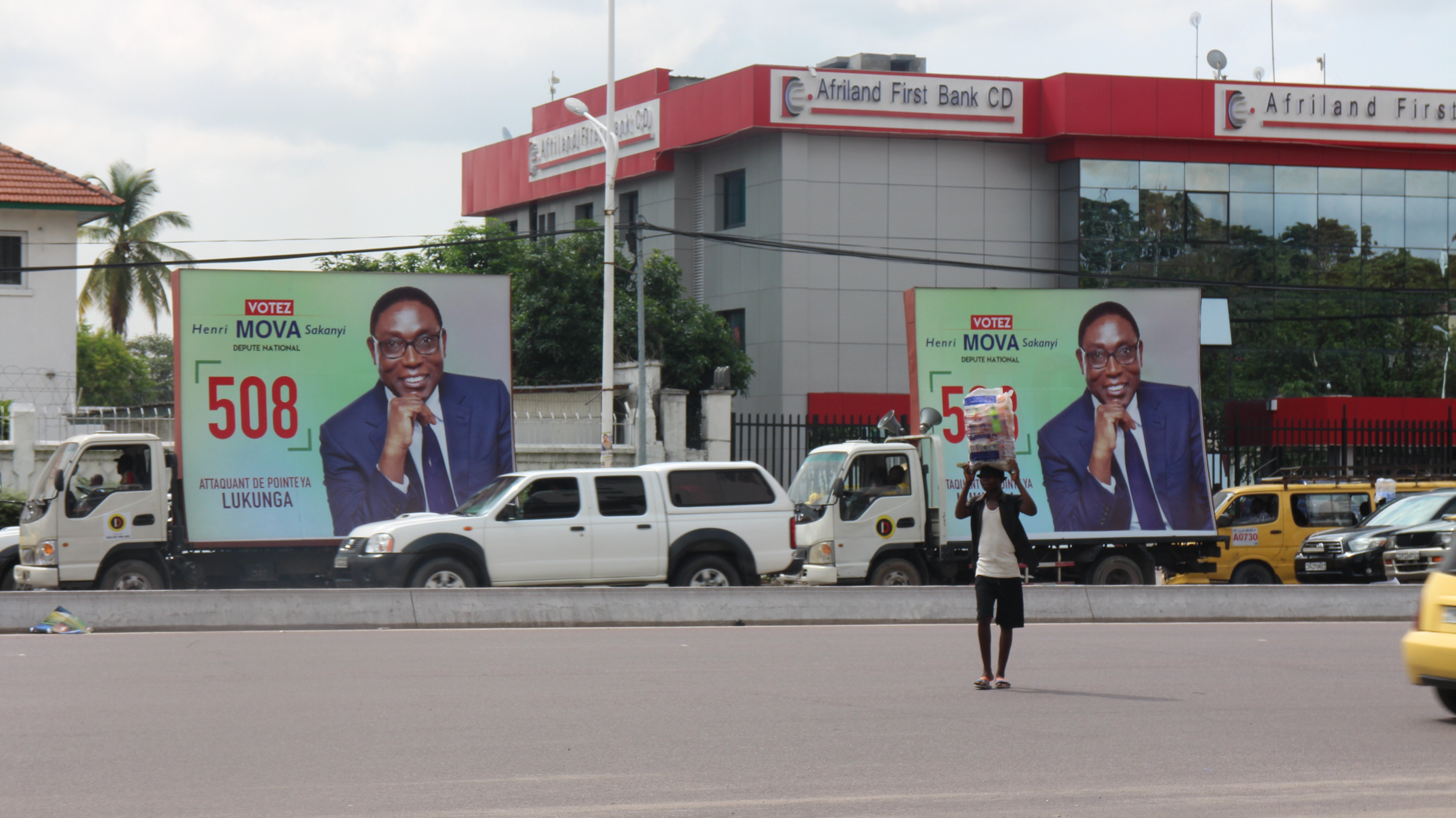 Une caravane de campagne de Henri Mova Sakanyi à Kinshasa, le 8 décembre 2018.