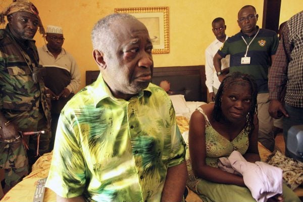 Laurent Gbagbo et son épouse Simone lors de leur arrestation à Abidjan, le 11 avril 2011.