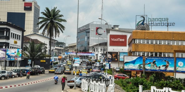 Le sinistre de Limbe, le 31 mai, expose les principaux établissements du pays (ici, à Douala) à un important risque de crédit.