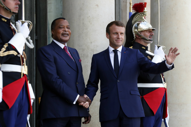 Congo-France : Denis Sassou Nguesso entre Emmanuel Macron et Jean-Yves Le Drian