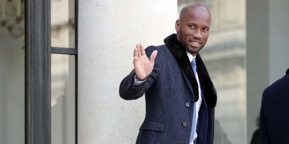 Le joueur de football Didier Drogba arrive à l’Elysée pour rencontrer le président Emmanuel Macron, le 21 février 2018.