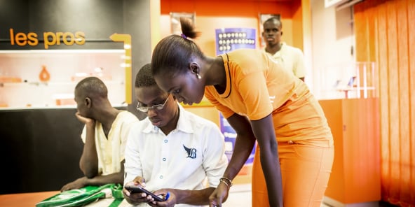 Désormais, un service d’une quinzaine de salariés reste en veille 24 heures sur 24 sur les canaux numériques chez Orange Sénégal.