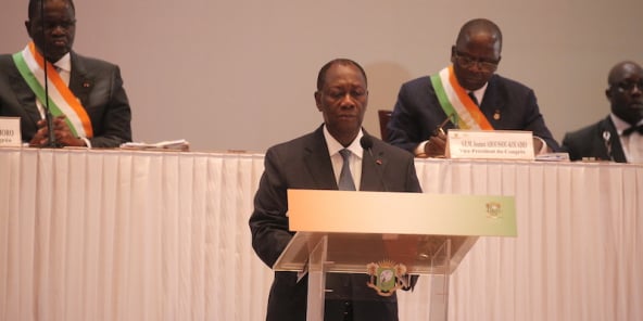 Le président Alassane Ouattara devant le Parlement réuni en Congrès, le 5 mars 2020, à Yamoussoukro