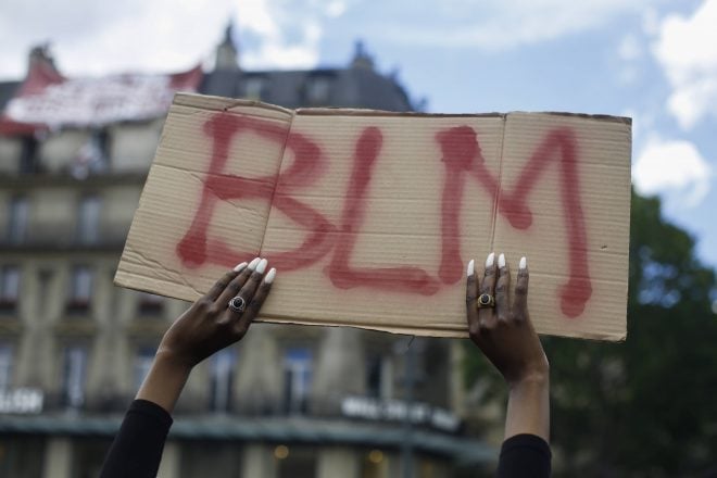 Violences policières : 145 000 euros versés par la France à la famille d'une victime