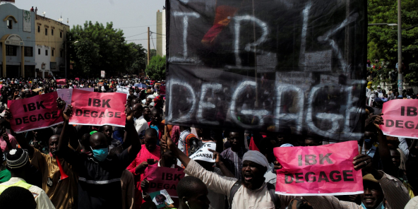 Des manifestants, lors du rassemblement réclamant la démission du président IBK, à Bamako le 19 juin 2020.