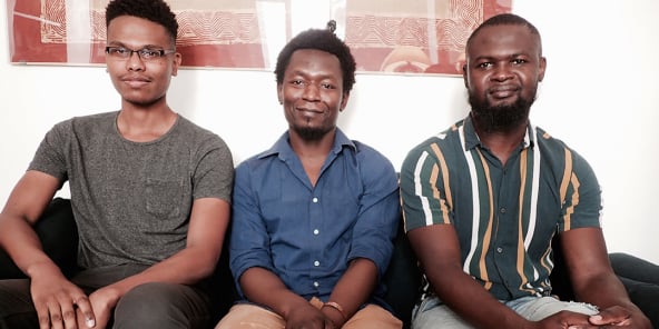 Les militants de l’UDC (de g. à dr.) Romain Catambara, Thibault Bao Abeldkader et Dihaoulou Bonelvy, le 4 août 2020, chez leur avocat Calvin Job