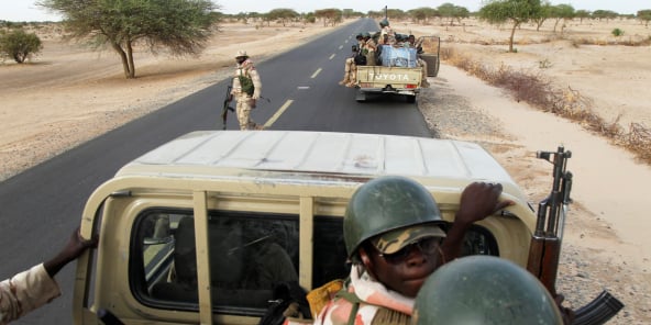 Une patrouille de soldats nigériens à Diffa.