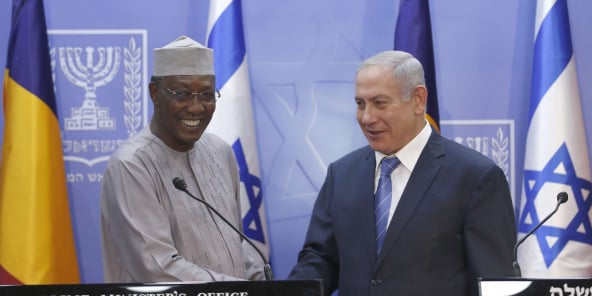 Le Premier ministre israélien Benjamin Netanyahu et le président tchadien Idriss Déby Itno, en novembre 2018, à Jérusalem.