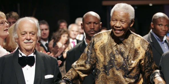Geroge Bizos et Nelson Mandela, en novembre 2008 à Johannesburg.