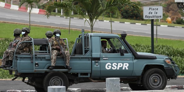 Des soldats ivoiriens durant la cérémonie d’adieu à Amadou Gon Coulibaly, le 14 juillet 2020.