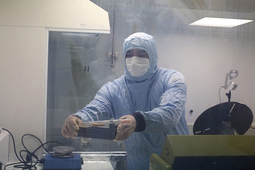 Laboratoire P3, à l’Institut Pasteur de Tunis, le 9 avril 2020.