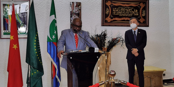 Azali Assoumani, président des Comores, lors de la réception de doses de vccin offertes par la Chine.