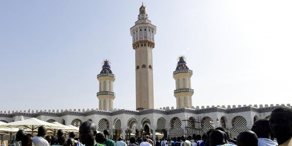 Pèlerins devant la Grande Mosquée de Touba, à l’occasion du Magal, en octobre 2018.